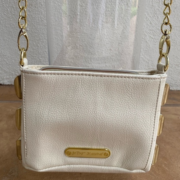 Betsy Johnson White Leather Crossbody/Clutch Bag - Picture 3 of 8